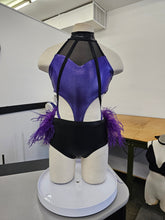Load image into Gallery viewer, Youth large sassy dance base with feathers
